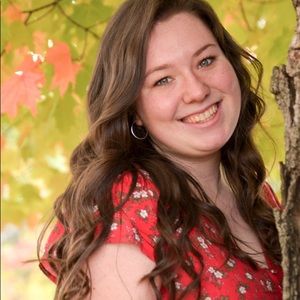 Meet your Posher, Gabriella